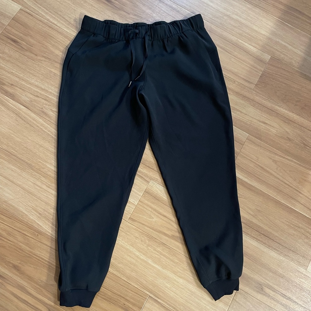 Lululemon On the Fly Joggers